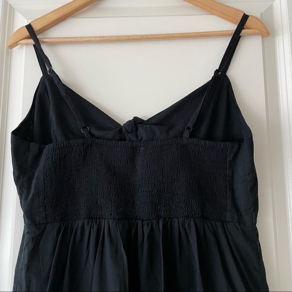 Old Navy Sleeveless Tie-Front Cami in Black size M - Picture 7 of 9